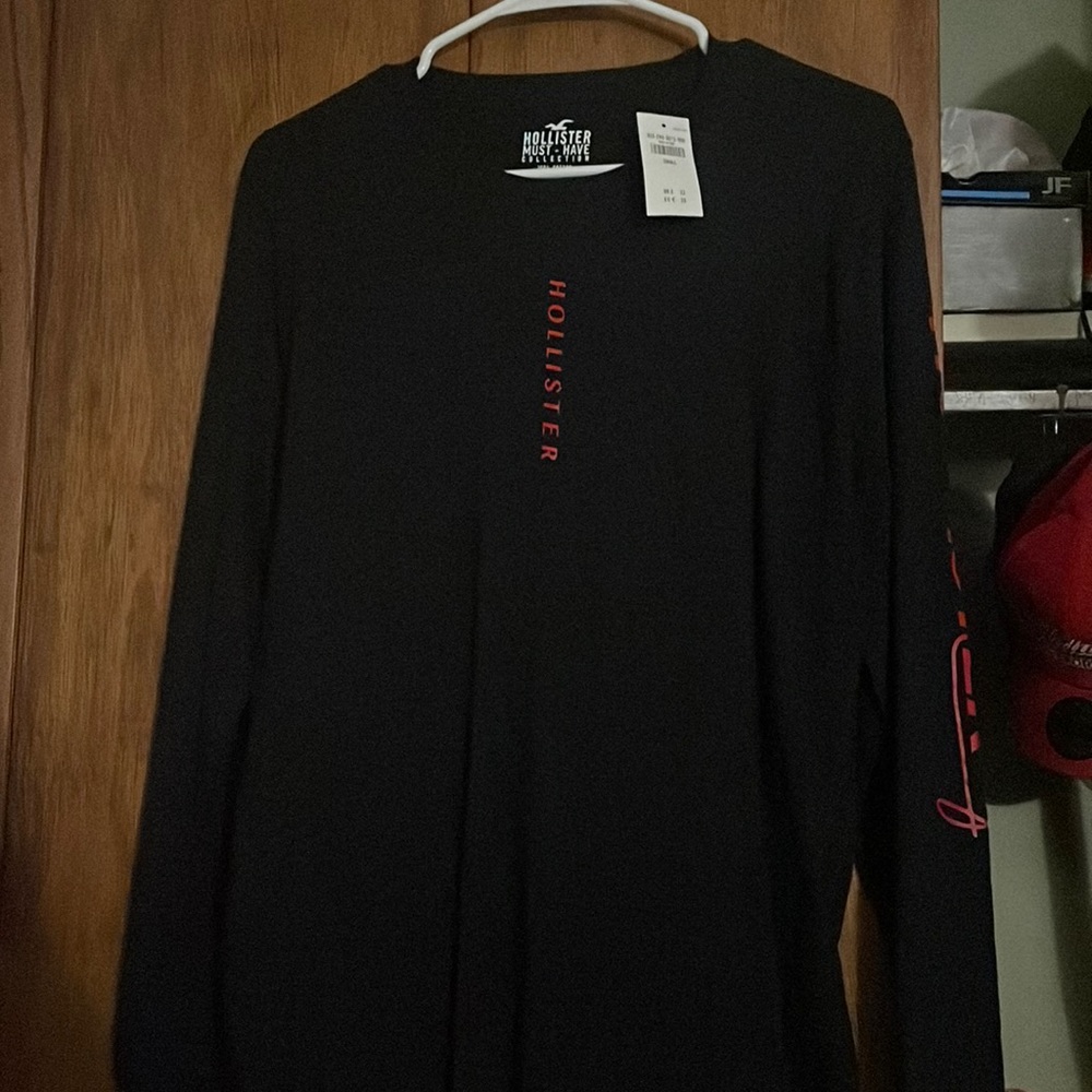 Hollister Long Sleeve shirt